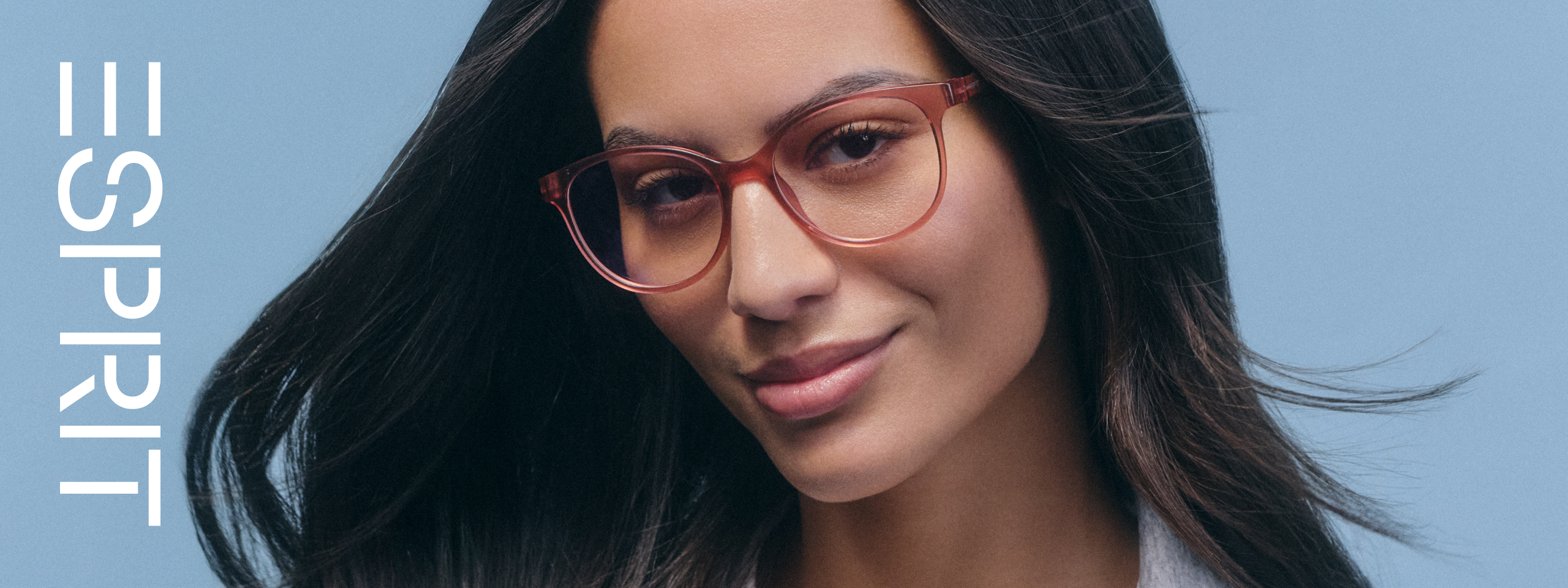 Esprit: Frau mit Brille